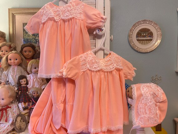 6 Piece Peach and Ivory Lace trimmed Girl's Pajam… - image 1