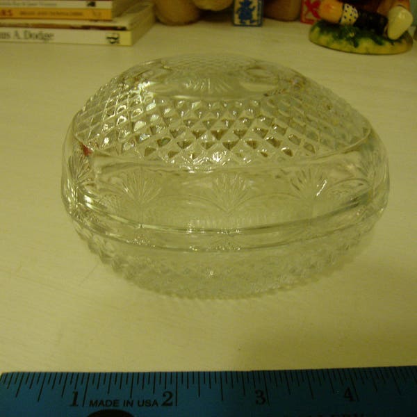 Mother's Day Glass Egg Dish, Avon 1977, Vintage Nursery Décor