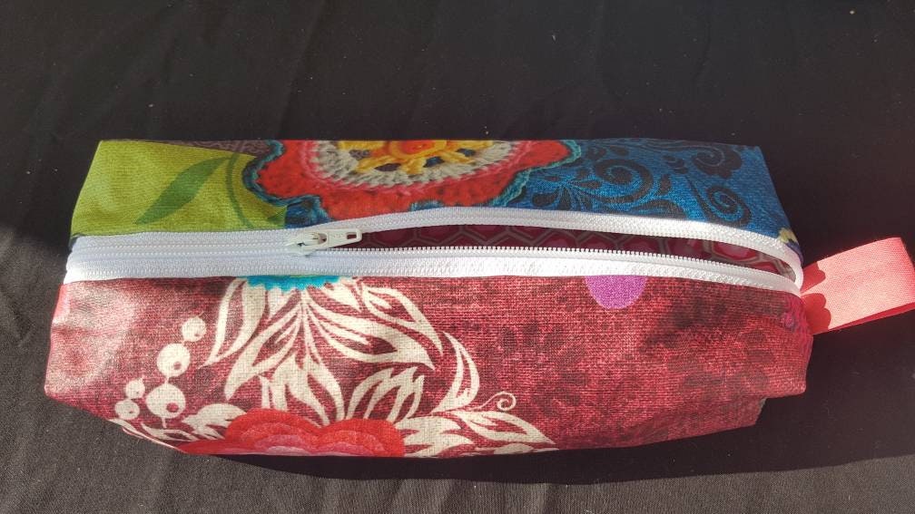 Trousse Colorée en Coton Enduit Pour Une Rentrée Joyeuse et Unique - Trousse Résistante Imperméable 