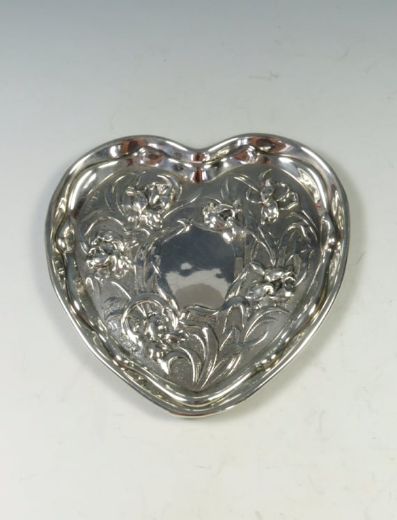 Antique Art Nouveau Hallmarked Silver Heart Shape… - image 1