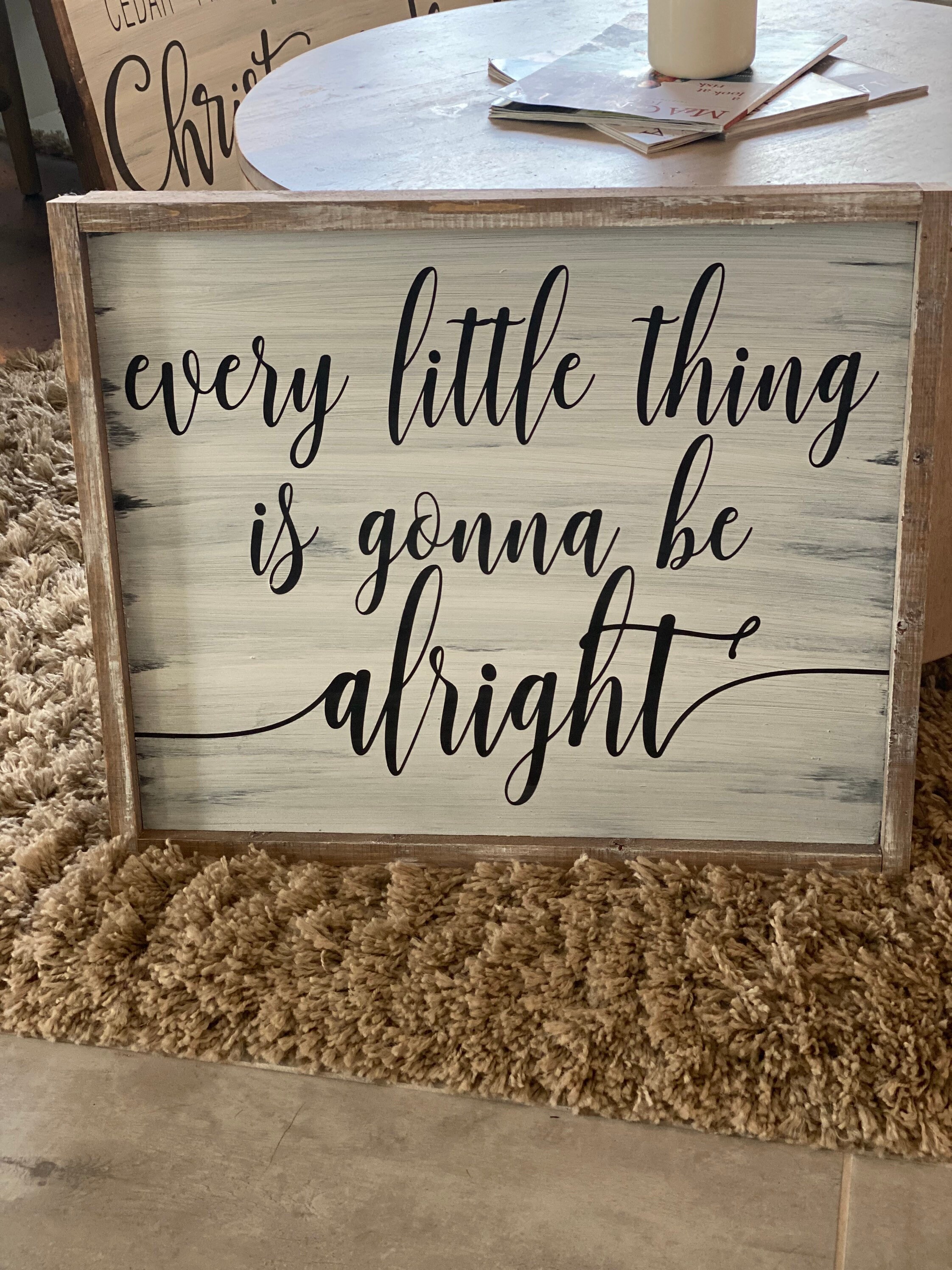 Targa Decorativa In Legno Con Scritta 'Every Little Thing Is Gonna Be Alright' - 12,7 X 12,7 Cm Con Supporto In Ferro - Regalo Ispiratore Per Casa E Ufficio - copertina