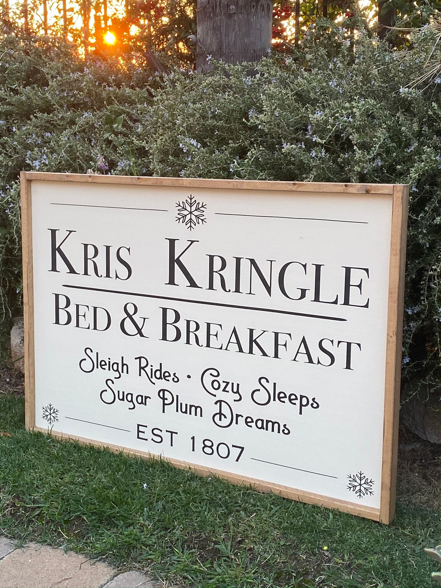 Kris Kringle Sign | Bed & Breakfast | Sleigh Rides | Cozy Sleeps | Sugar Plum Dreams | Christmas Sign | Christmas Decor | Santa | Farmhouse