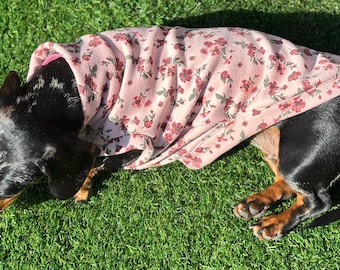 Floral Dachshund Fleece Jumper: Washable Dog Sweater