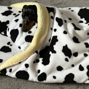 Fleece Dog Bed Cave: Dachshund Snuggle Sack with Sherpa Lining
