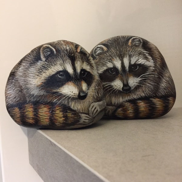 Raccoon Rocks - Animals Painted on Rocks - Painted Animals on Rocks - Raccoon - Rock Art - Realistic Raccoon Portrait on Rock