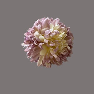 Mauve/Lilac , Ivory Chrysanthemum