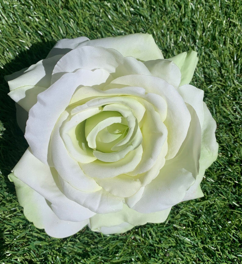 Rose Hair ClipCorsage whitegreen handmade in silk ! Large David Austin Rose
