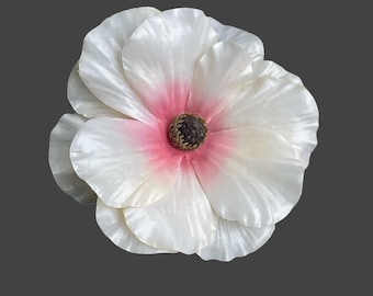 White/Ivory and pale pink Anemone