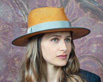 Lightweight Summer fedora made of woven Ecuador Panama straw. Elegant ladies hat with brim. Handmade in the colour "brass", Vincent