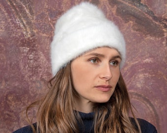 Noble, stylish designer beanie made of warming angora. Purist ladies winter beanie in the classic elegant color nuance "white", Lil