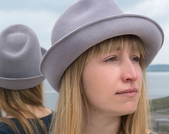 Ladies felt hat, light, soft Trilby, perfect for spring, handcrafted, millinery, streetfashion, citystyle, narrow brim, light grey, Fumée