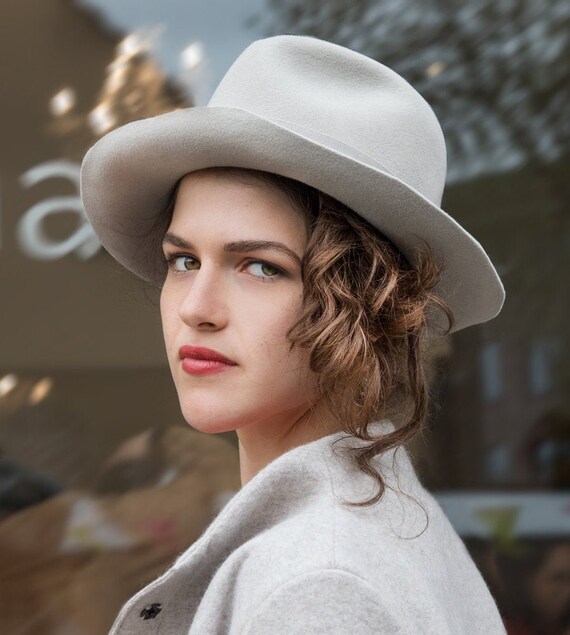 Fedora, Fine Felt Hat, Ladies, Exclusive, Stylish, Classic  display picture 1