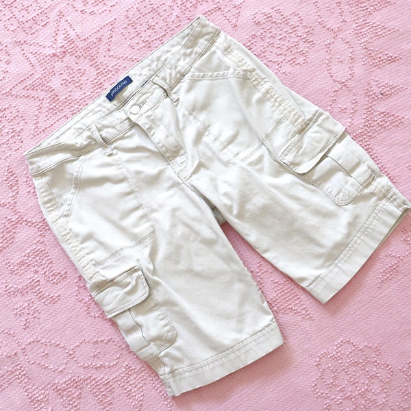 Vintage cargo shorts khaki sz 8 Women's Bandolino "Darling"