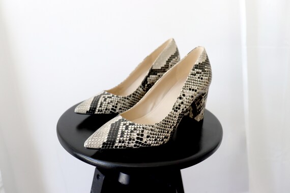 EUC Marc Fisher snake print block heels pointed t… - image 2