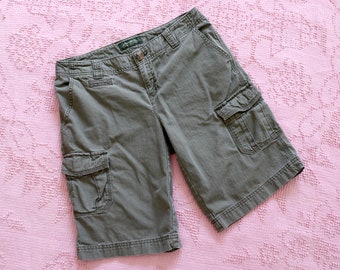 VTG olive green cargo shorts womens sz. 6 Eddie Bauer