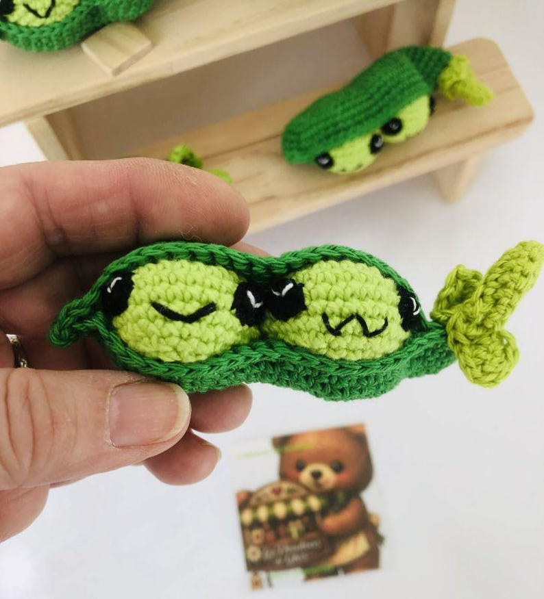 Peluche farcie de gousses de pois, jouet mignon de petits pois, en peluche de plante de dessin animé, poupée douce à choyer, figurine de peluche à choyer, gousse de pis Peluche farcie de gousses de pois, jouet mignon de petits pois, en peluche de plante de dessin animé, poupée douce à choyer, figurine de peluche à choyer, gousse de pis