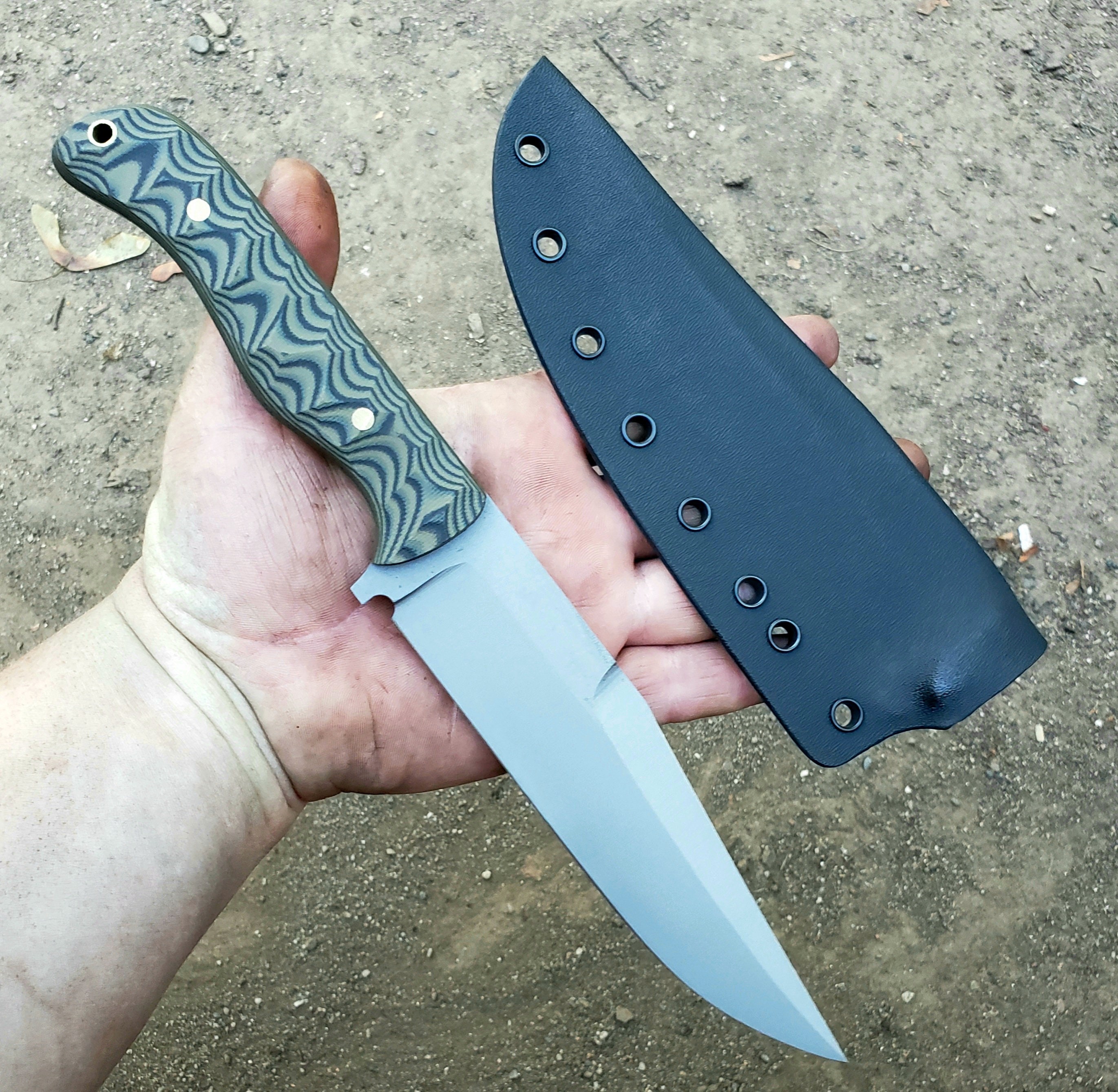 Drop Point Bonepicker in CPM MAGNACUT With G10 Handle Scales 