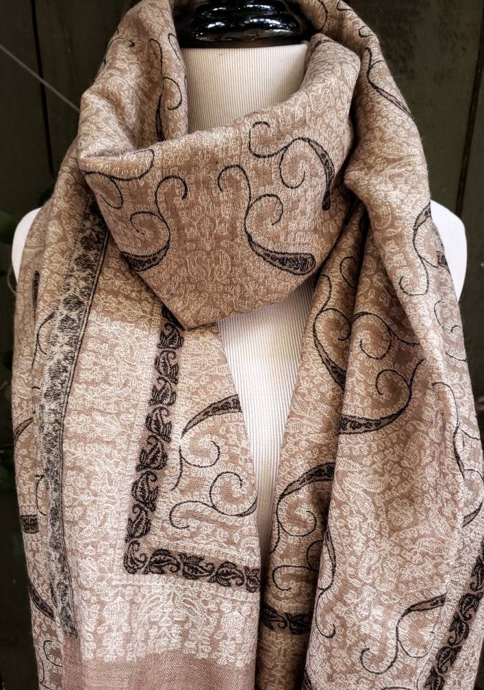 Stunning woven fine wool Kashmir paisley shawl, lightweight beige ...