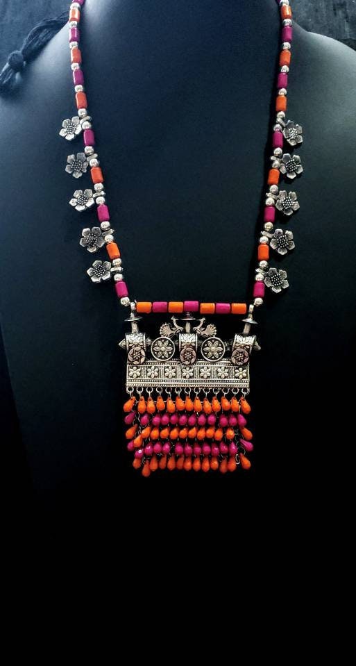 Flower Design Necklace at Best Price from Manufacturers, Suppliers & Dealers
