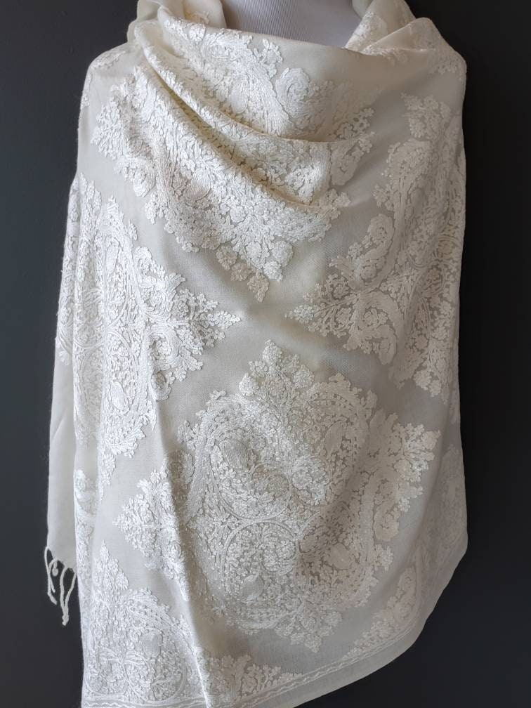 formal shawl for wedding guest