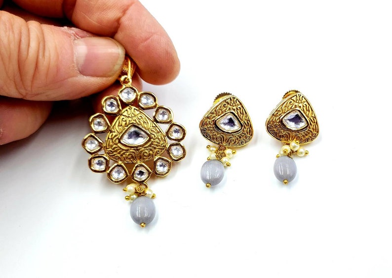 polki jewelry Indian jewelry Small goldtone kundan pendant set teardrop pendant and earrings with faux amethyst Indian pendant set