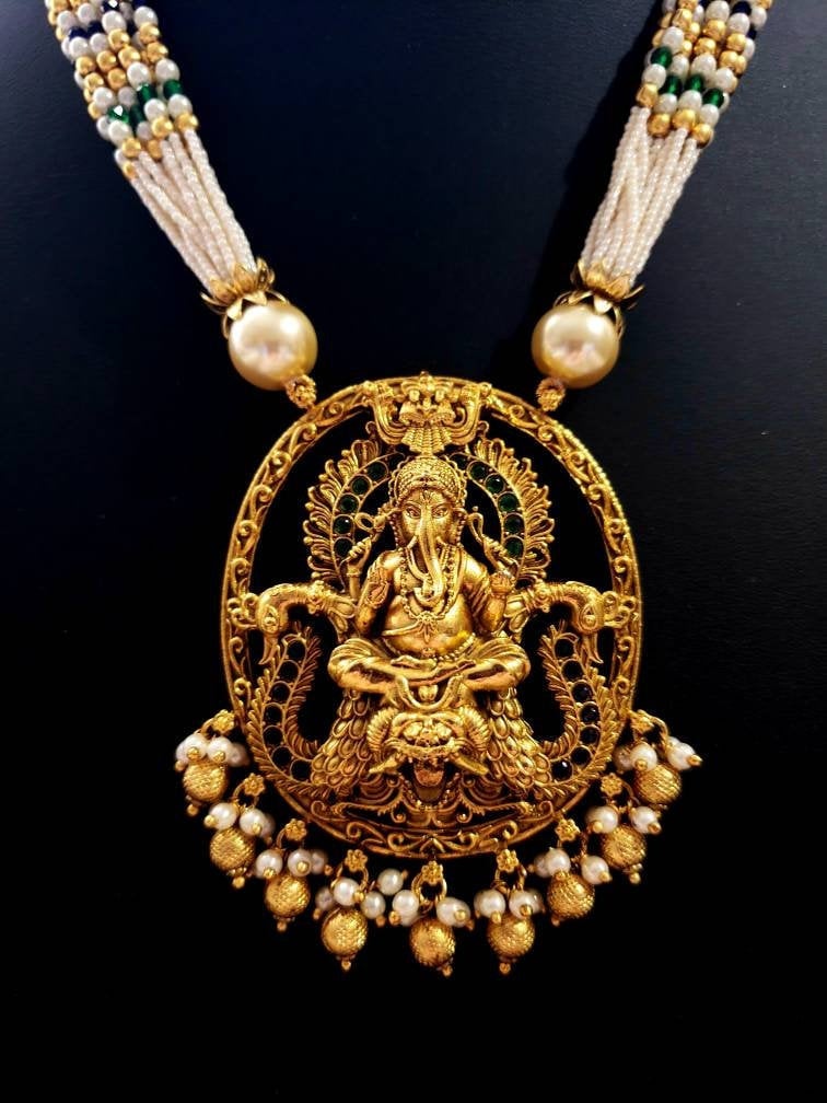 Lord Ganesha pendant necklace set, temple jewelry India, Hindu jewelry