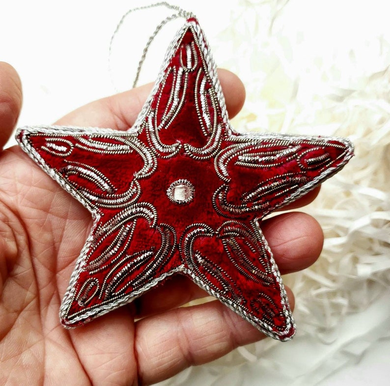 Hand made red silver star Christmas ornament, hand embroidered velvet Christmas decoration, holiday gift tag, wine gift tag,wreath, vintage 画像 6