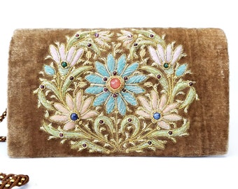 Embroidered Velvet Clutch: Floral Handbag with Gemstones