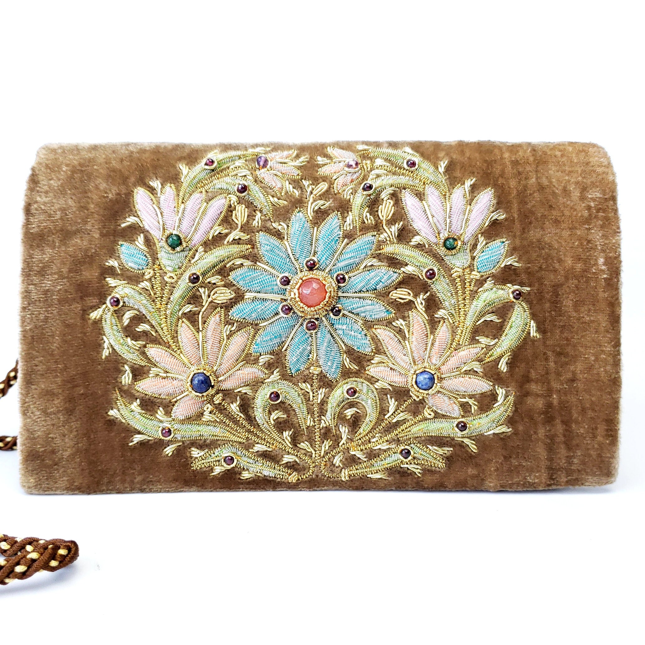 Floral Embroidered Velvet Clutch Bag – BoutiqueByMariam