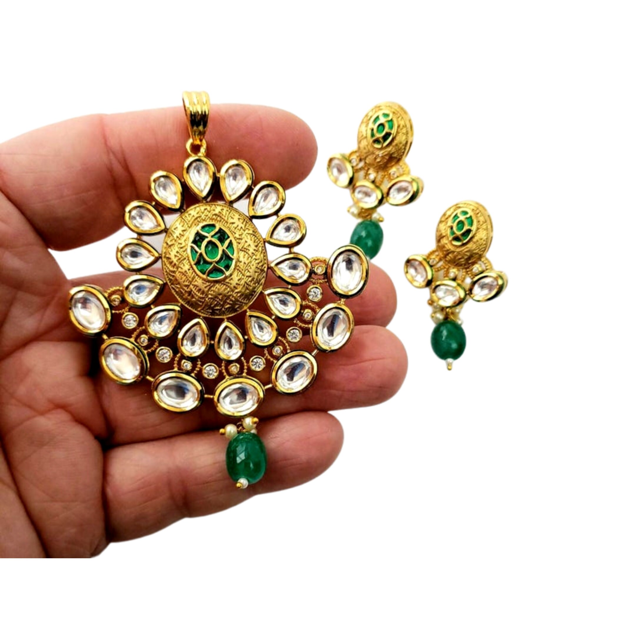 gold kundan pendant set