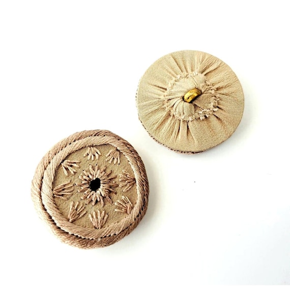 Boutons Beiges Brodés Boutons En Tissu Artisanaux Boutons De - France