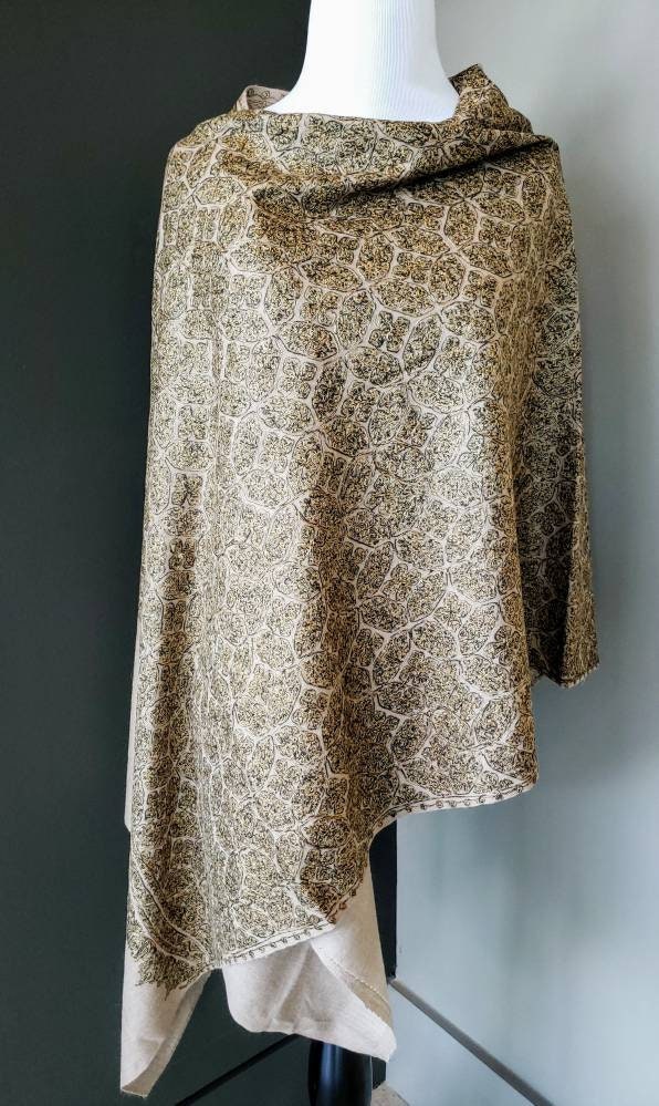 Embroidered beige wool shawl, luxury Kashmir shawl ...