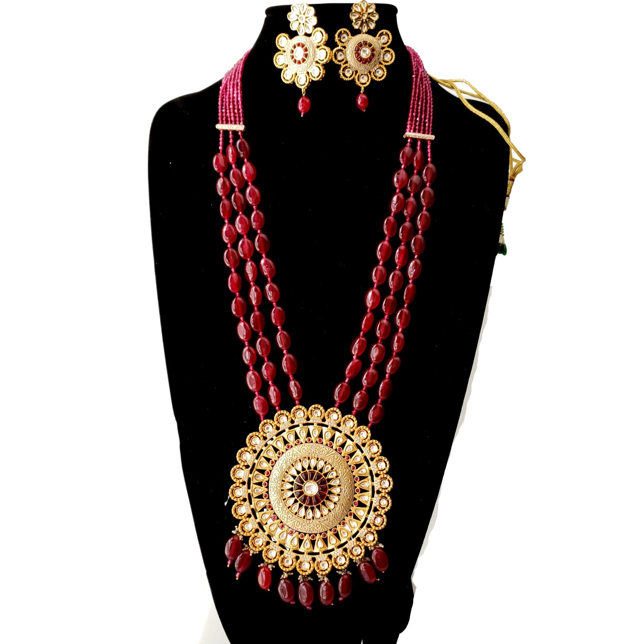 Stock gold indian wedding necklace with precious Vector Image