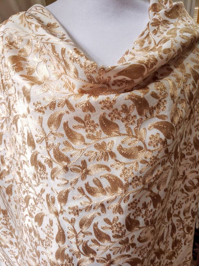 formal shawl for wedding guest