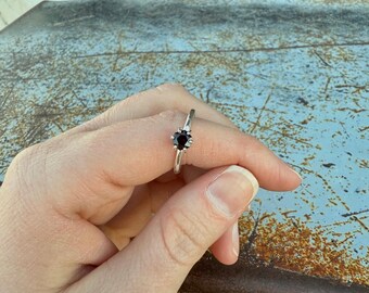 Hexagon Garnet Sterling Silver Ring – Size 7