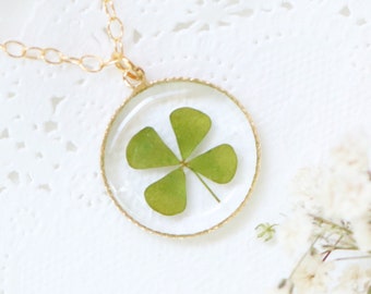 Four Leaf Clover Necklace, Shamrock Necklace, St Patrick Necklace, Resin Jewelry, Resin Necklace, Lucky Charm