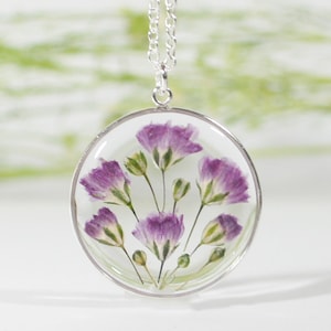 Pressed Flower Necklace, Resin Jewelry, Baby&#39;s Breath, Pressed Flower Jewelry, Terrarium Jewelry, Dried Flower, Sterling Silver Necklace