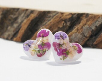 Pressed Flower Earrings, Heart Earrings, Alyssum Earrings, Flower Earrings, Silver Stud Earrings, Resin Earrings, Valentine's Day Gifts