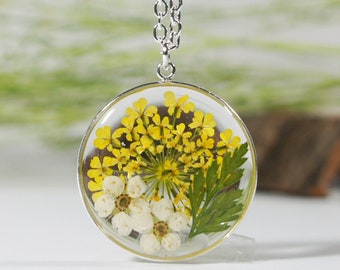 Yellow Lace Flower Necklace, Resin flower necklace, Sterling Silver 925, Resin Necklace, Real flower, Dried Flower, Queen Anne's Lace