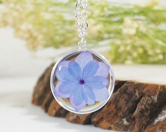 Hydrangea necklace, Pressed Flowers necklace, Resin necklace, Hydrangea flower, Natural Jewelry Botanical Jewelry, Hydrangea resin necklace