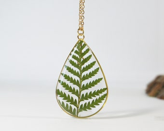 Pressed Leaf Necklace, Fern Necklace, Pressed Fern Jewelry, Fern in Resin, Terrarium Necklace, Botanical Jewelry, Resin Jewelry, Pendant