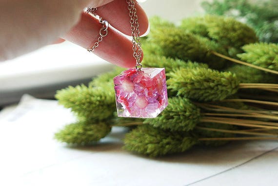 Rosa Blume Würfel Terrarium Kette Echte Blume Halskette Botanische Schmuck Harz Halskette Getrocknete Blumen Natürliche Schmuck