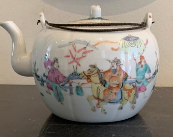 Superb Antique Chinese Porcelain Teapot