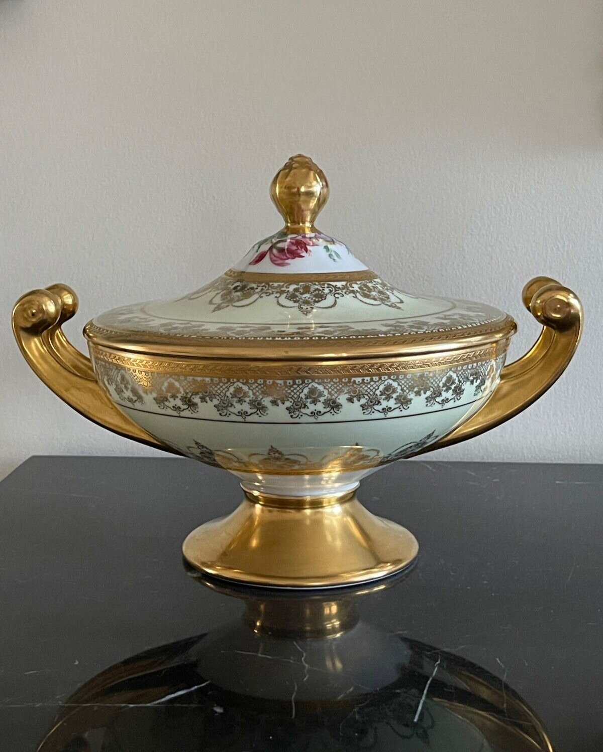 ドイツ製 Hutschenreuther ペールピーチ 金彩 美しいレリーフ5枚 Royal Bavarian Hutschenreuther SELB, HUT 660, 22 Carat Gold