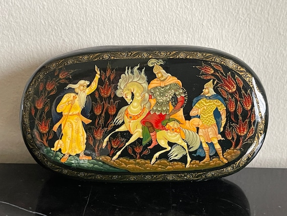 Fabulous Russian Hand Painted and Signed Lacquer … - image 1