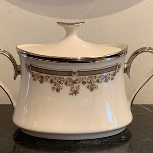 Vintage Lenox Lace Point Lidded Sugar Bowl
