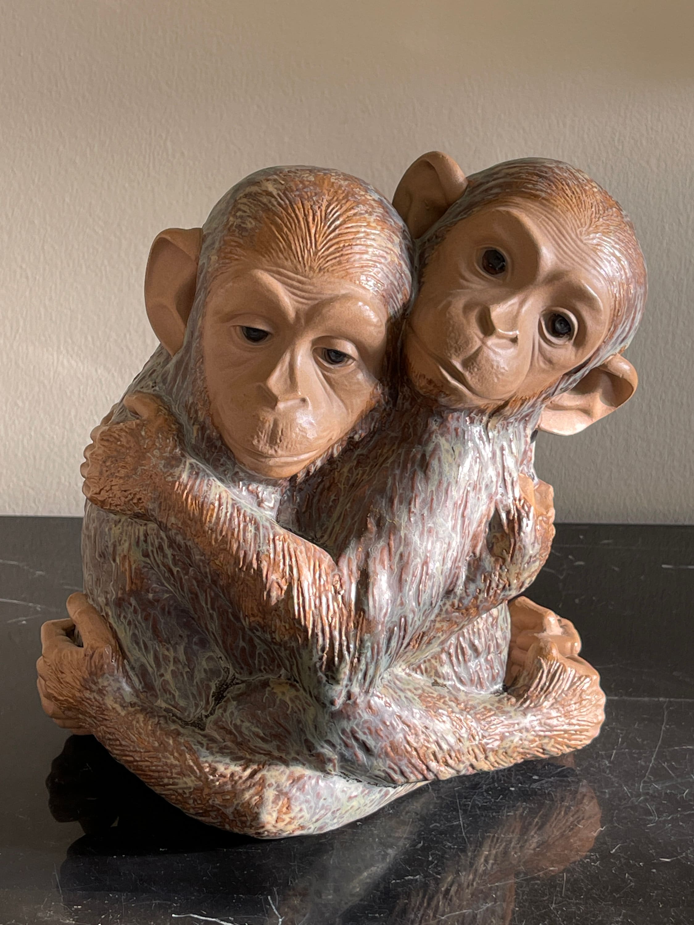 Lladro Gres Porcelain Monkeys Hug #2066 Designed by Francisco
