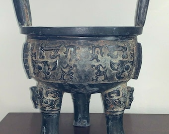 Chinese Bronze Tripod Ritual Incense Burner Censer Vessel