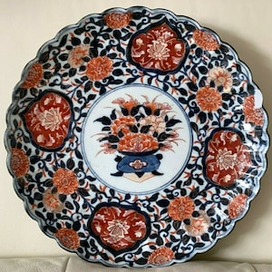 Antique Japanese Large Imari Scalloped Edge Porcelain Charger Plate