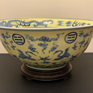 Superb Vintage Chinese Daoism Trigrams and Dragon Large Pottery Bowl
